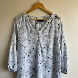 Cynthia Rowley Blue floral blouse 3/4 sleeve tunic style Size L